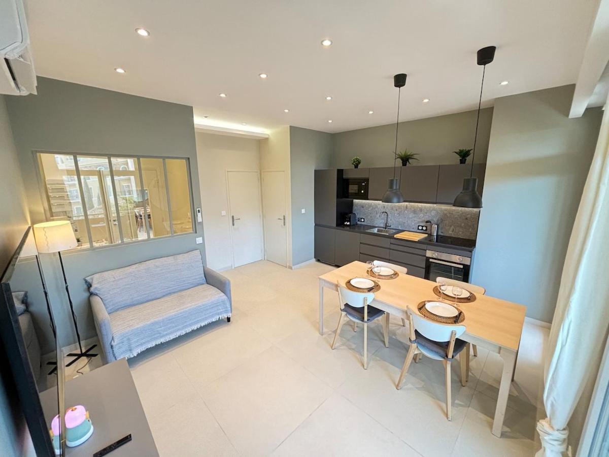 La Palmeraie Pool Ac Appartamento Nizza